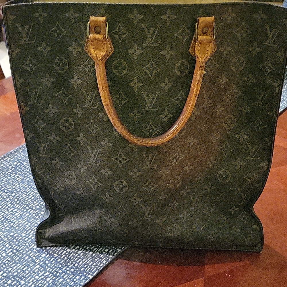 louis vuitton tote bag